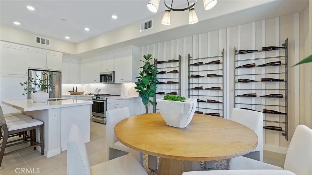 1295 Snowberry Place, Montebello, California 90640 home-pic-4