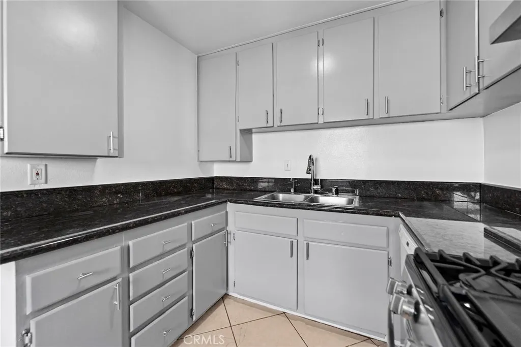 1104 Williamson, Fullerton, California 92833 home-pic-54