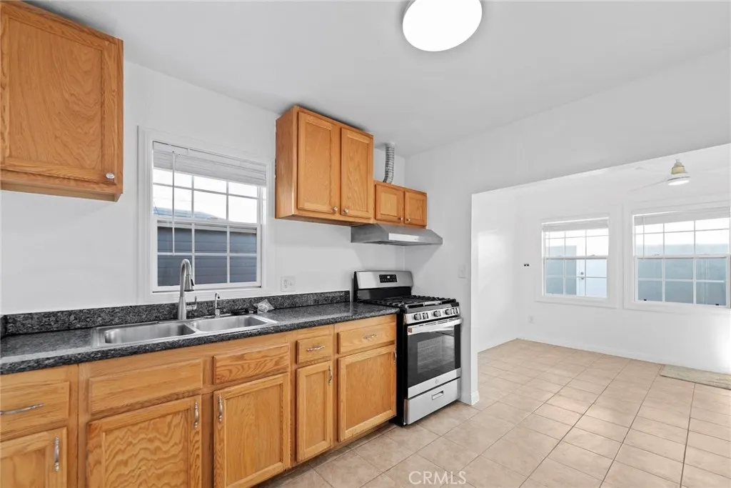 1104 Williamson, Fullerton, California 92833 home-pic-72