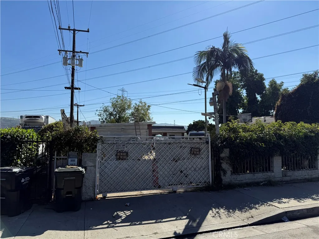 882 Durfee, South El Monte, California 91733 home-pic-2