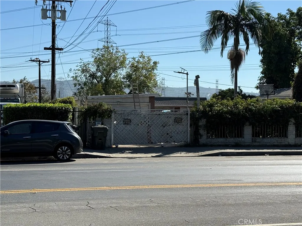 882 Durfee, South El Monte, California 91733 home-pic-3