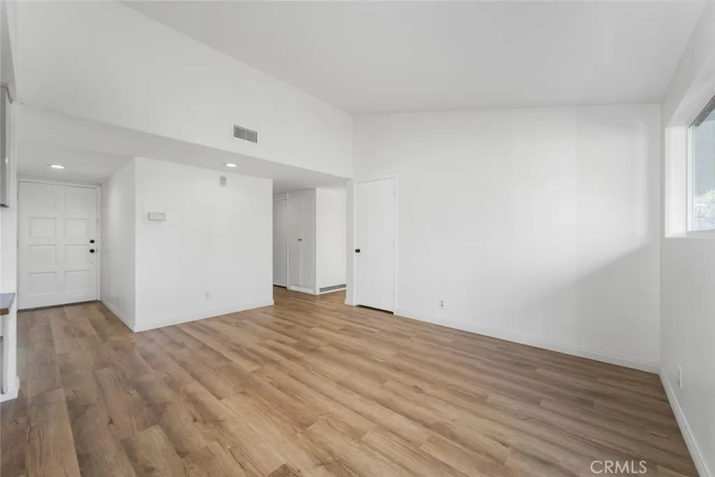 3241 Druid Lane, Los Alamitos, California 90720 home-pic-25