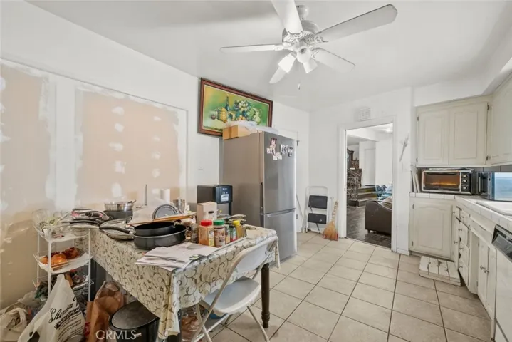 3277 Longridge Terrace, Sherman Oaks, California 91423