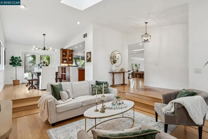 3067 Stinson Circle, Walnut Creek, California 94598