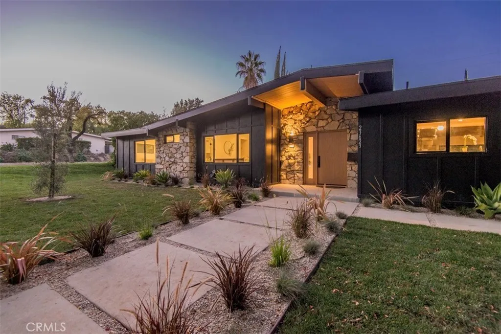 23623 Ladrillo, Woodland Hills, California 91367 home-pic-57