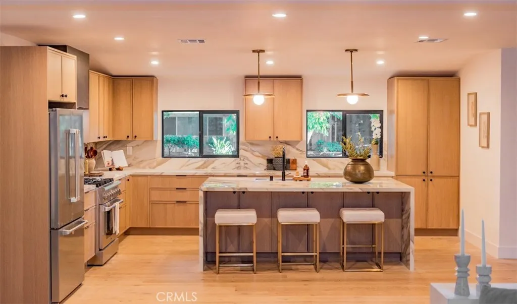 23623 Ladrillo, Woodland Hills, California 91367 home-pic-16
