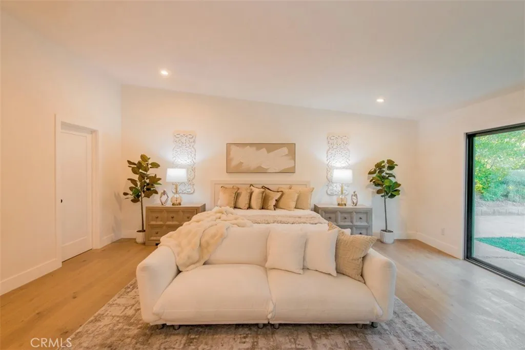 23623 Ladrillo, Woodland Hills, California 91367 home-pic-21