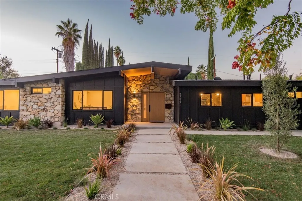 23623 Ladrillo, Woodland Hills, California 91367 home-pic-55