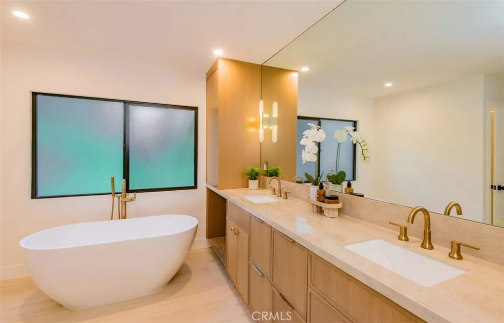 23623 Ladrillo, Woodland Hills, California 91367 home-pic-25
