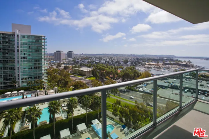 13700 Marina Pointe Drive 931, Marina Del Rey, California 90292