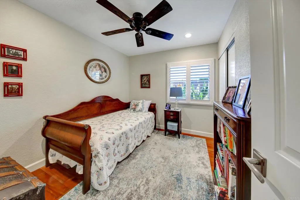 595 Hampshire Lane, Chula Vista, California 91911 home-pic-10