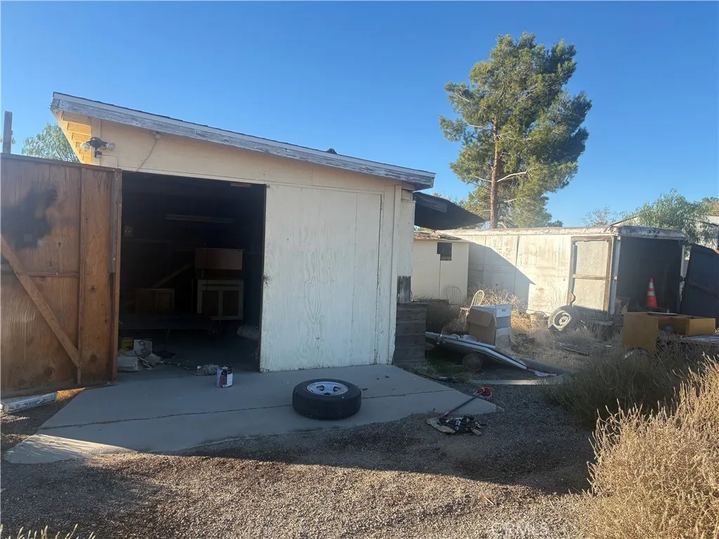 43029 7th Street E, Lancaster, California 93535 home-pic-3