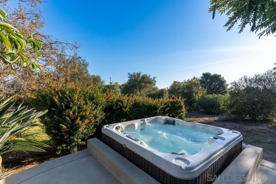 3121 Alta Verde, Fallbrook, California 92028 home-pic-23