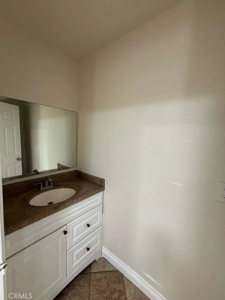 6576 Lorena, Jurupa Valley, California 91752 home-pic-9