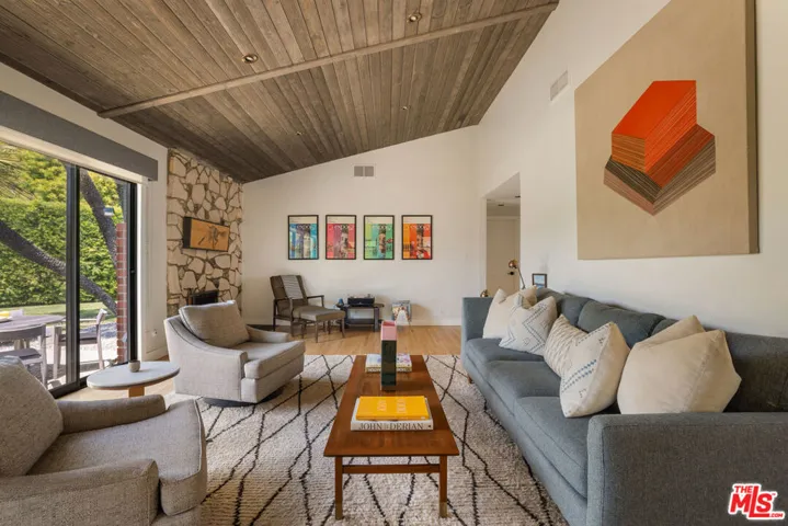 2611 Range Road, Los Angeles, California 90065