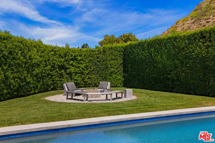 2611 Range Road, Los Angeles, California 90065