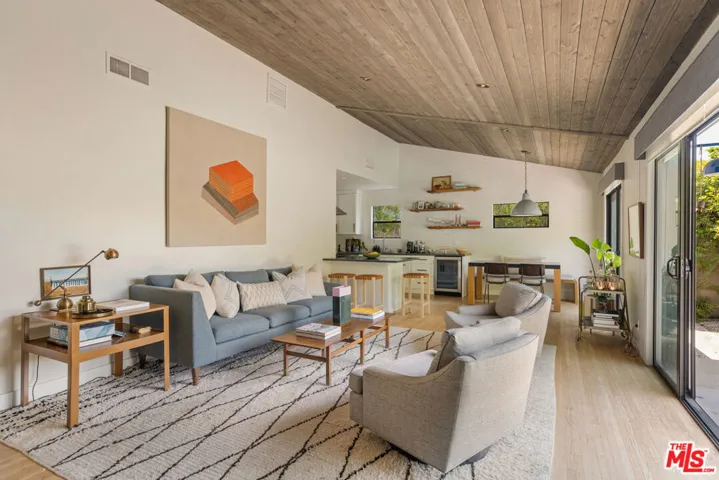 2611 Range Road, Los Angeles, California 90065
