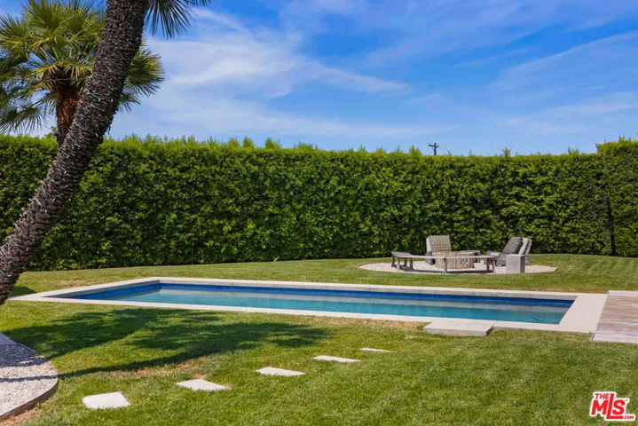 2611 Range Road, Los Angeles, California 90065