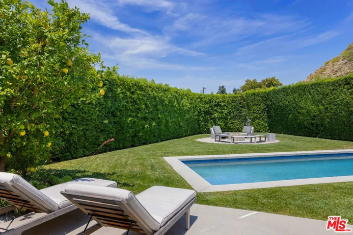 2611 Range Road, Los Angeles, California 90065