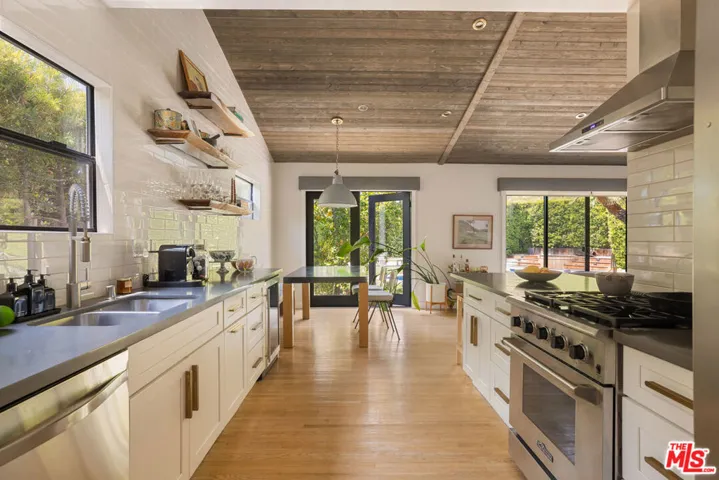 2611 Range Road, Los Angeles, California 90065
