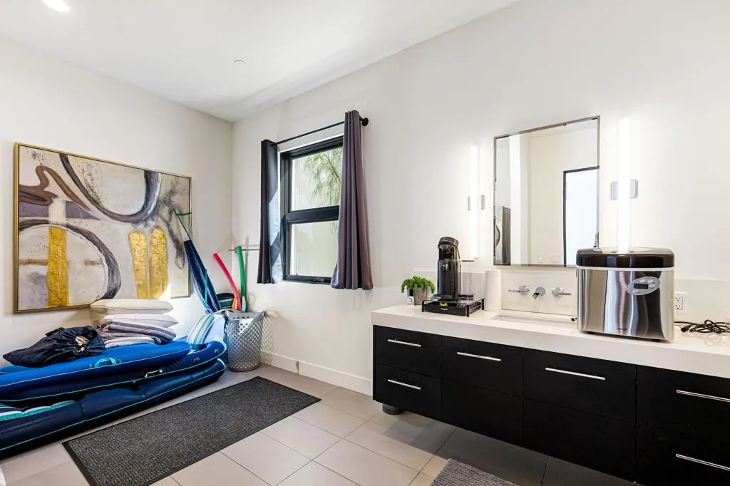 86828 Rogers Way, Thermal, California 92274 home-pic-60