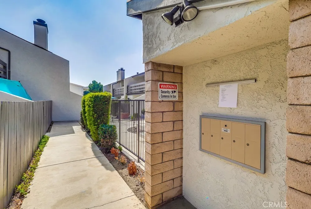 930 Ocean View Avenue E, Monrovia, California 91016 home-pic-36