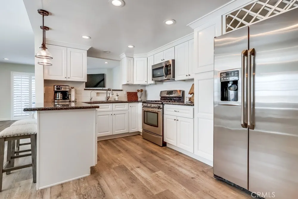 930 Ocean View Avenue E, Monrovia, California 91016 home-pic-14