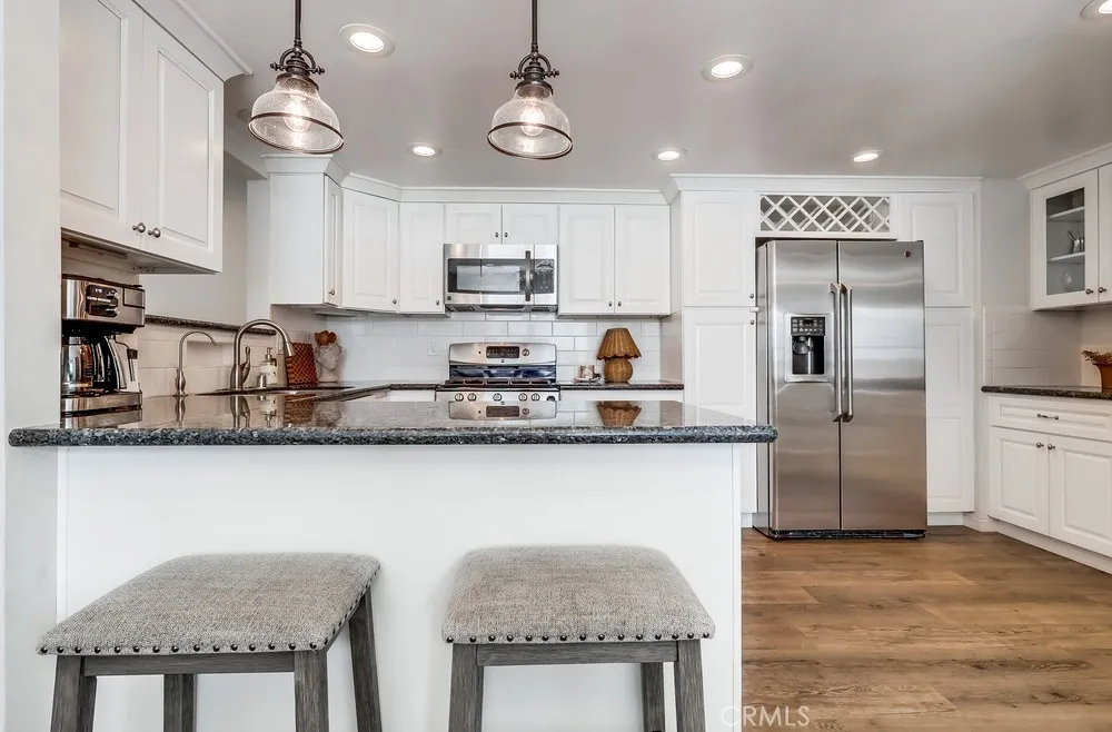 930 Ocean View Avenue E, Monrovia, California 91016 home-pic-11