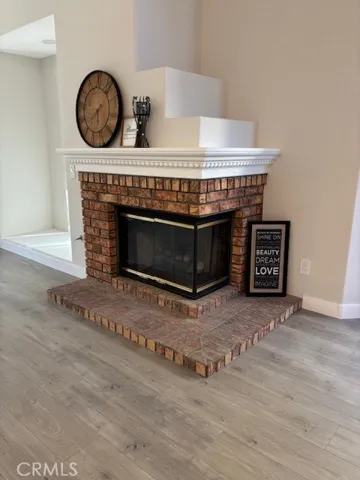 Cozy fireplace in family room..get the cocoa !!