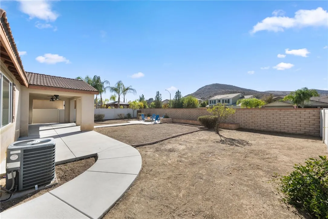 25136 High Plains Court, Menifee, California 92584 home-pic-35