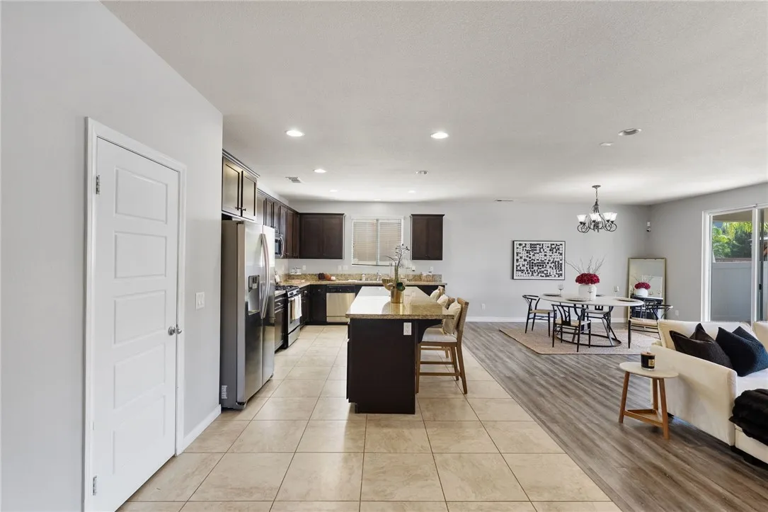 25136 High Plains Court, Menifee, California 92584 home-pic-4