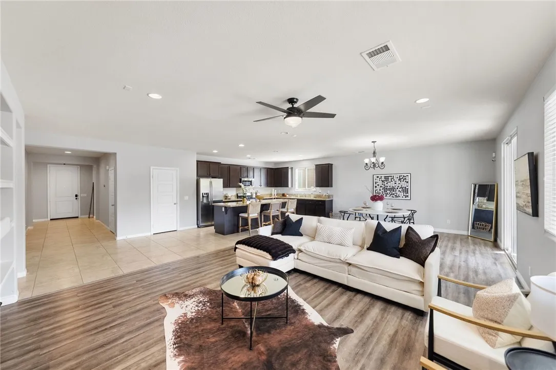25136 High Plains Court, Menifee, California 92584 home-pic-14