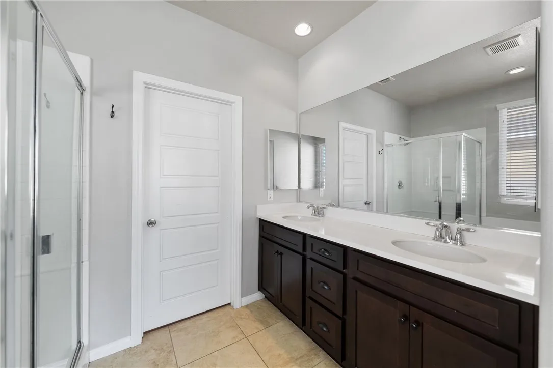 25136 High Plains Court, Menifee, California 92584 home-pic-19
