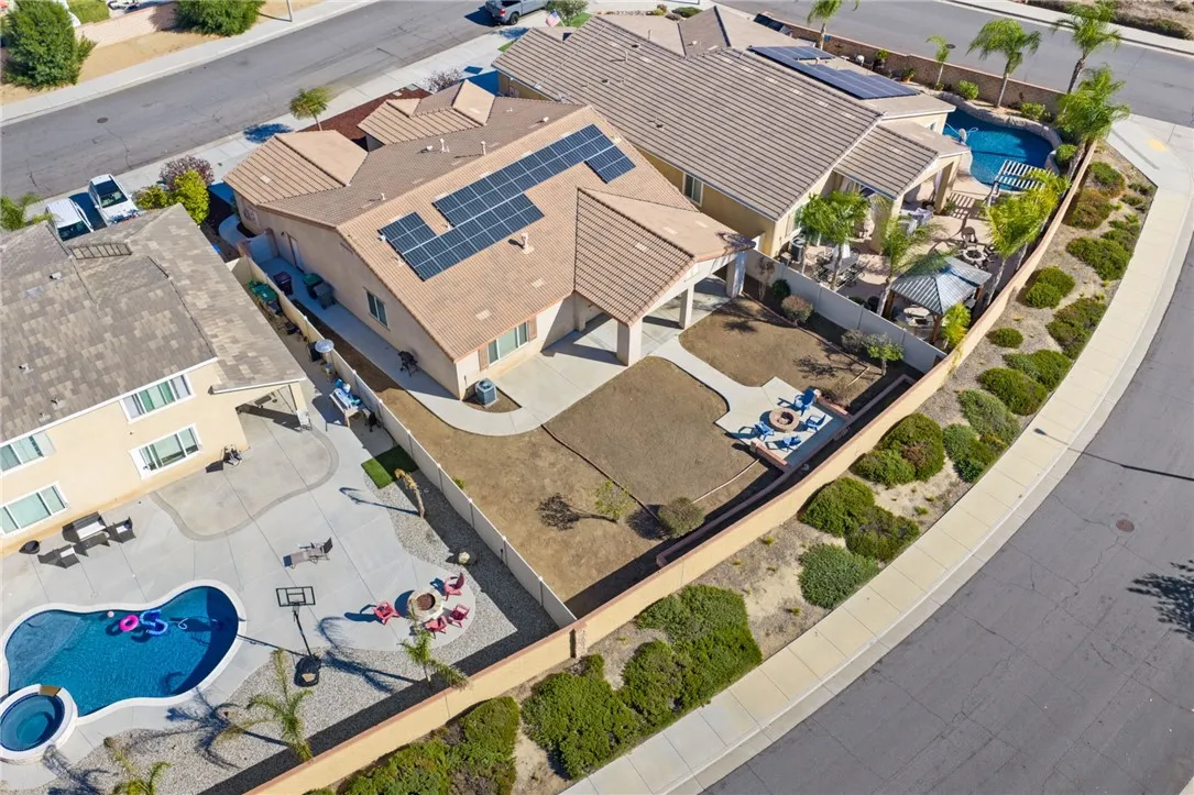 25136 High Plains Court, Menifee, California 92584 home-pic-38