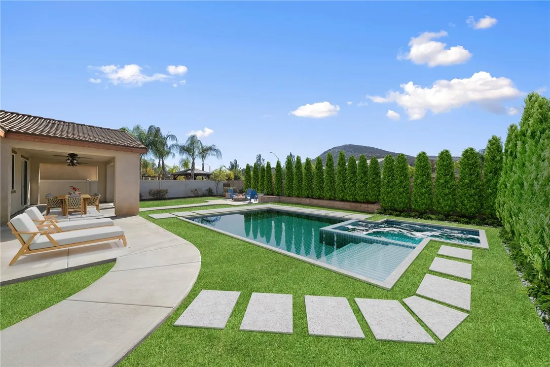 25136 High Plains Court, Menifee, California 92584 home-pic-1