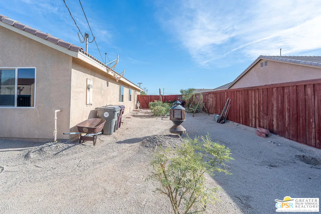 1486 Gemini Avenue, Thermal, California 92274 home-pic-35