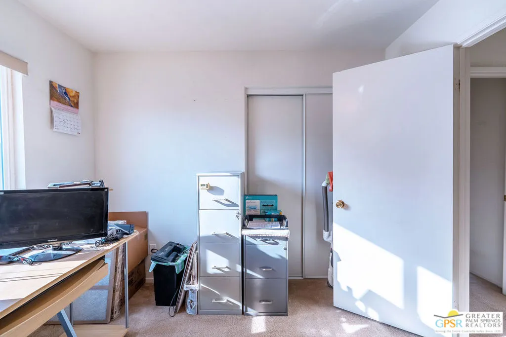 1486 Gemini Avenue, Thermal, California 92274 home-pic-12