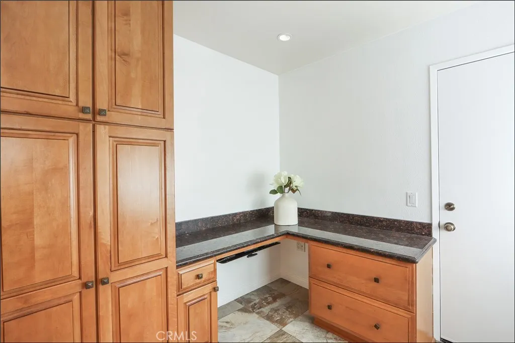 21205 Serra Vista, Lake Forest, California 92630 home-pic-10