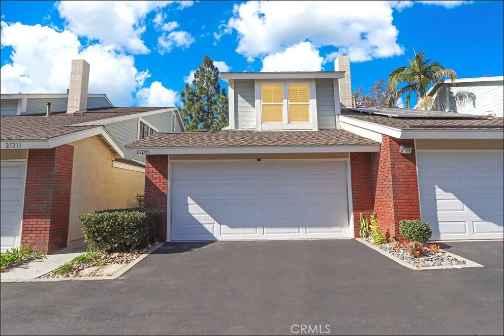 21205 Serra Vista, Lake Forest, California 92630 home-pic-1