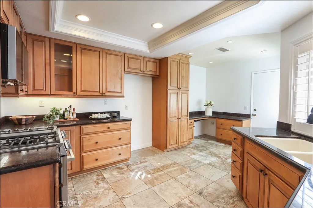 21205 Serra Vista, Lake Forest, California 92630 home-pic-9