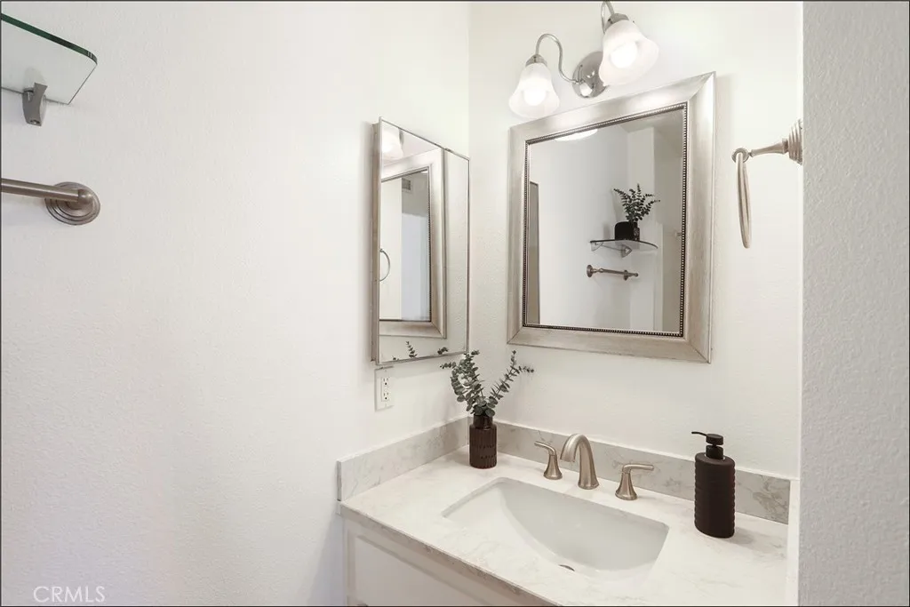 21205 Serra Vista, Lake Forest, California 92630 home-pic-22