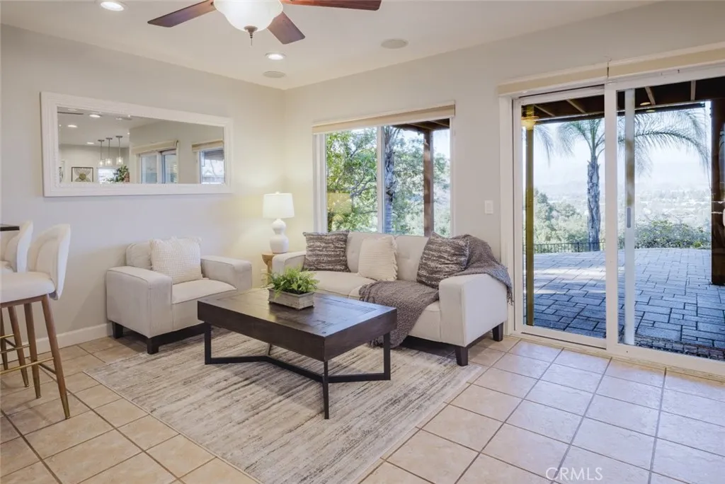 813 Avenida Loma, San Dimas, California 91773 home-pic-20