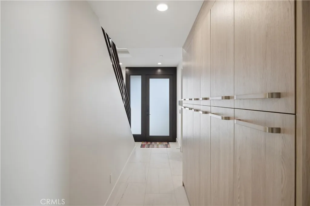 2005 Mathews C, Redondo Beach, California 90278 home-pic-37