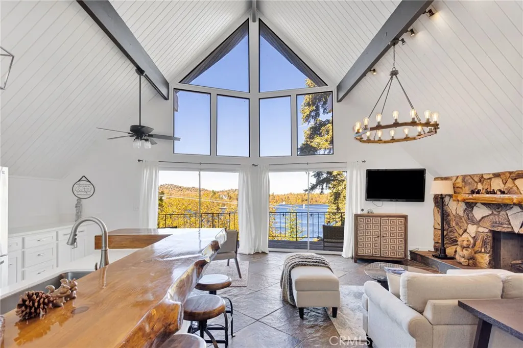 28919 Palisades, Lake Arrowhead, California 92352 home-pic-9