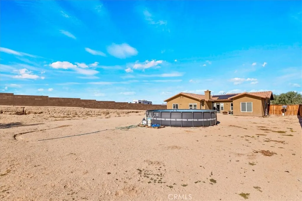 74103 Manana Drive, 29 Palms, California 92277 home-pic-33