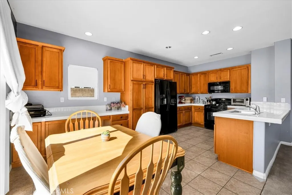 74103 Manana Drive, 29 Palms, California 92277 home-pic-13