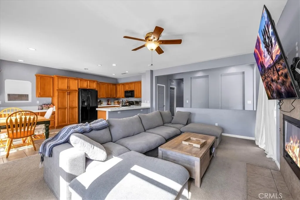 74103 Manana Drive, 29 Palms, California 92277 home-pic-8