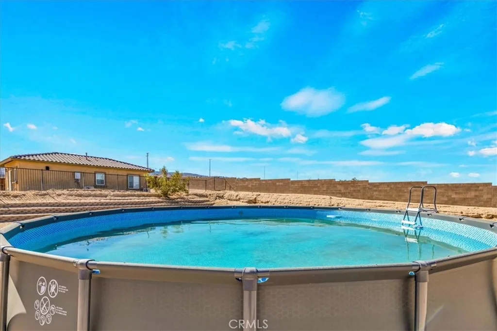 74103 Manana Drive, 29 Palms, California 92277 home-pic-32
