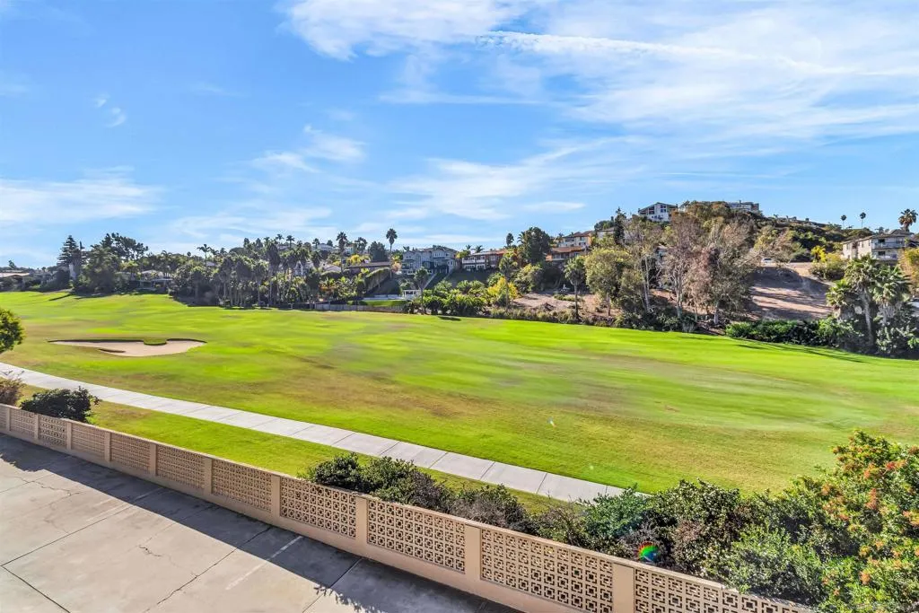 2507 Navarra Dr 202, Carlsbad, California 92009 home-pic-31