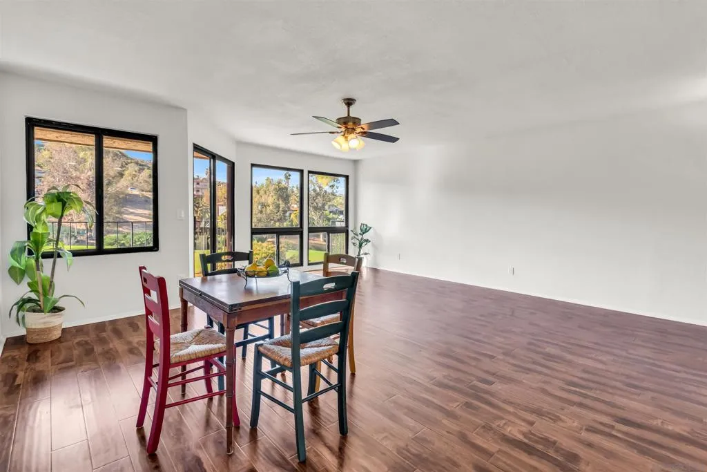 2507 Navarra Dr 202, Carlsbad, California 92009 home-pic-6
